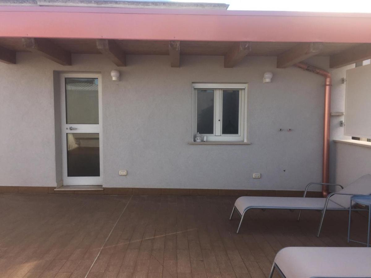 تراني Palazzo Romanelli B&B المظهر الخارجي الصورة