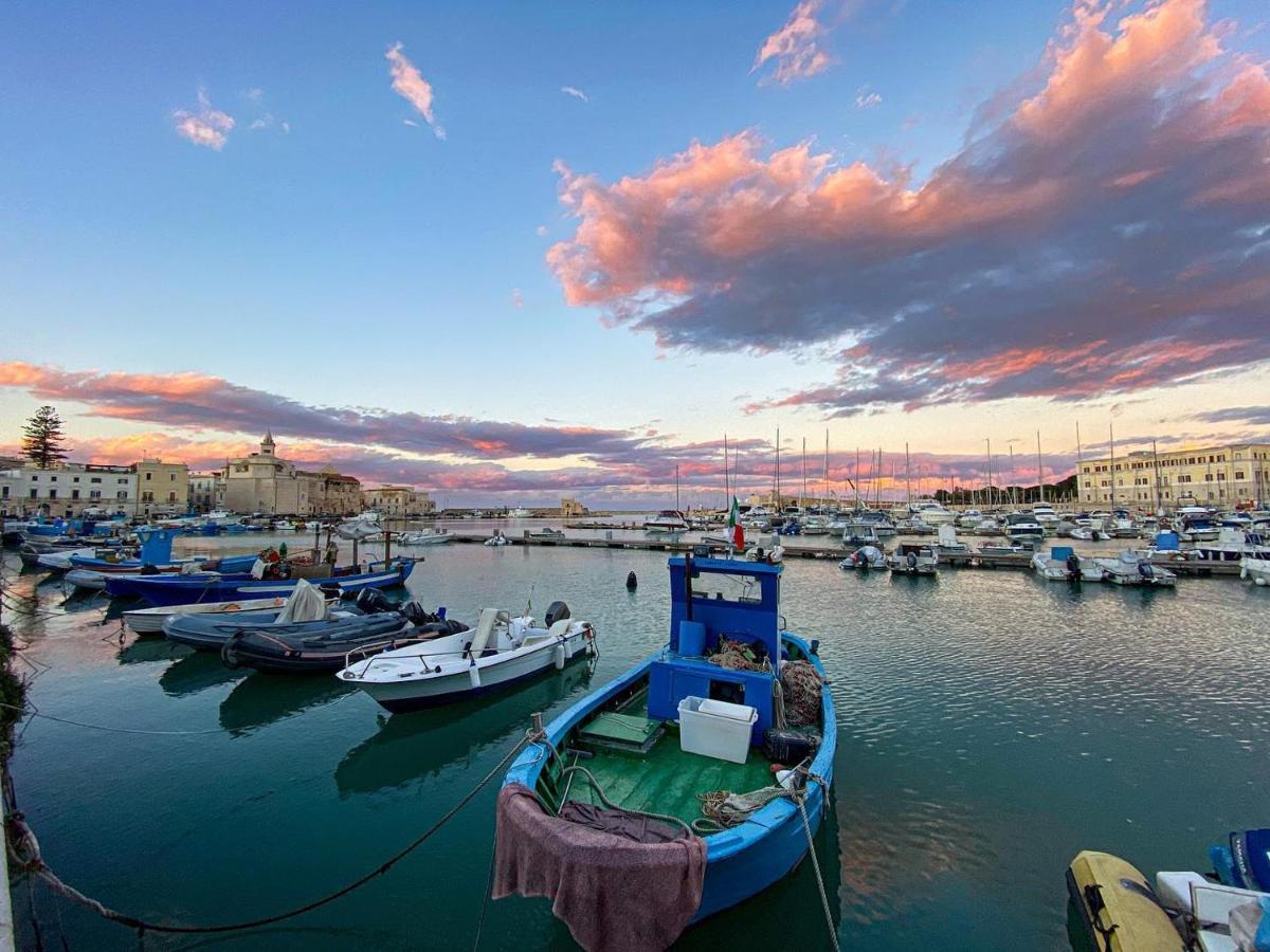 تراني Palazzo Romanelli B&B المظهر الخارجي الصورة