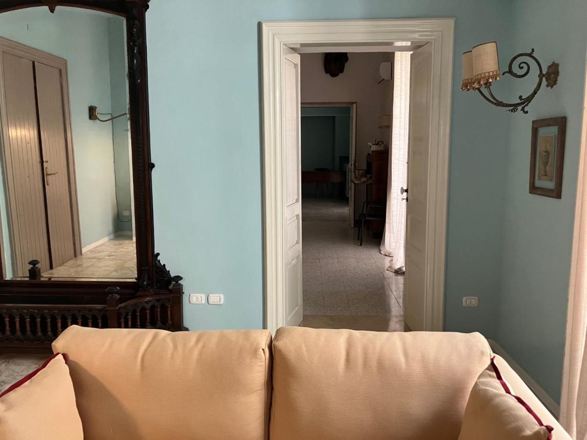 تراني Palazzo Romanelli B&B المظهر الخارجي الصورة